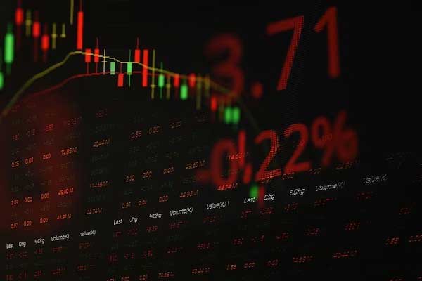 张津镭：非农延期公布，黄金维持高空低多